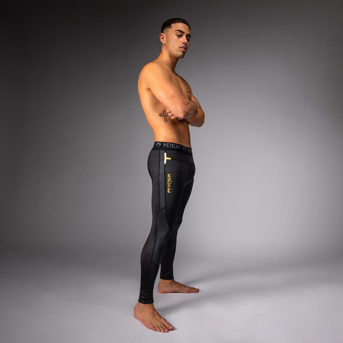 Venum x Assassin's Creed Shadows Spats - Black/Gold