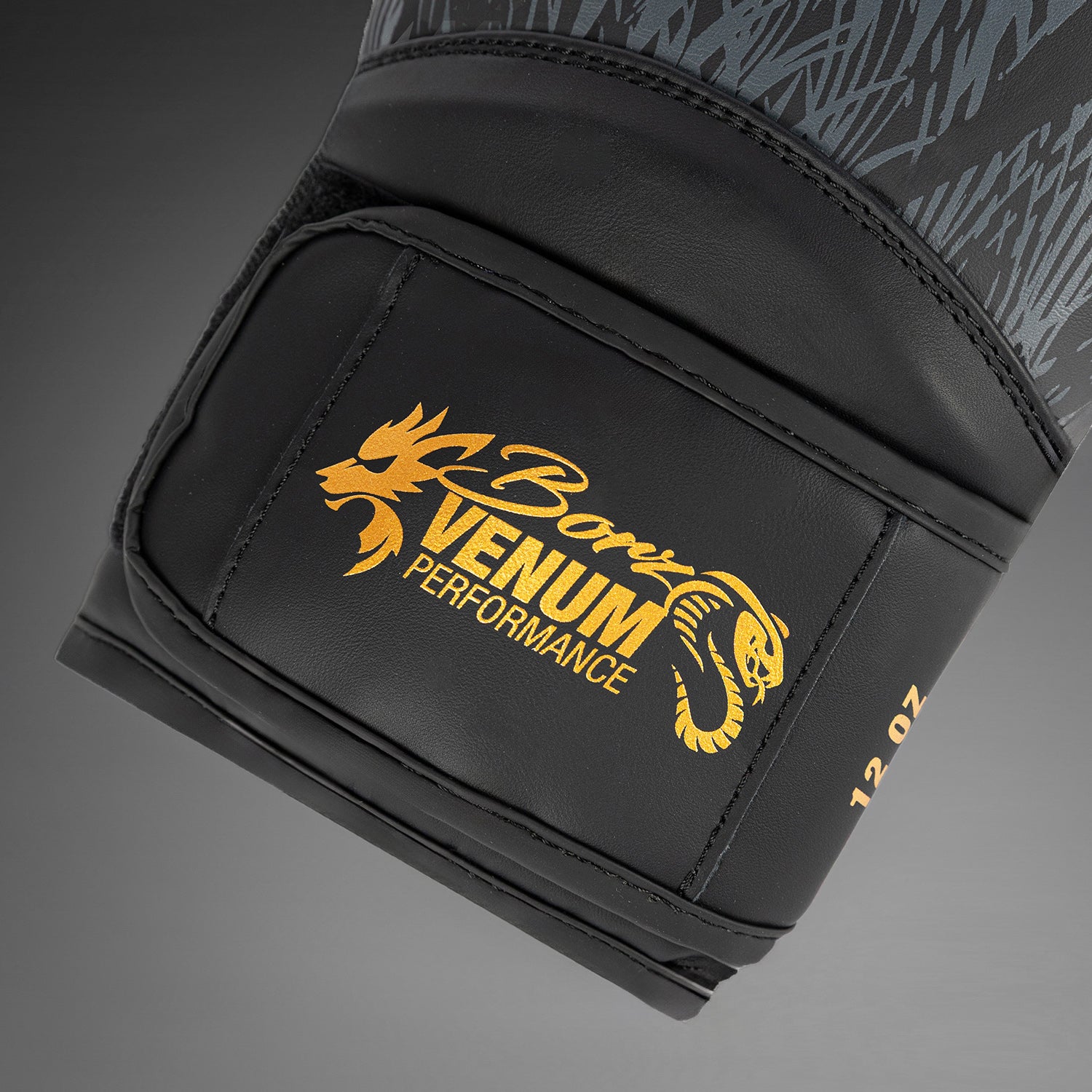 『HAMI VEN 6108 GOLD×BLACK』 Venum x Chimaev Boxing Gloves - Black/Gold - Venum