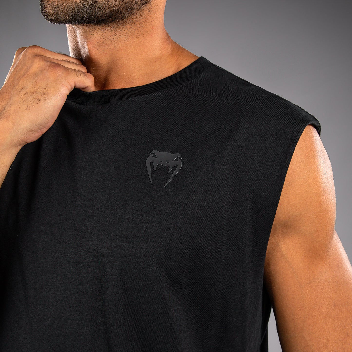 Venum Divide Sleeveless T-Shirt - Black  product-type_T-Shirts Venum