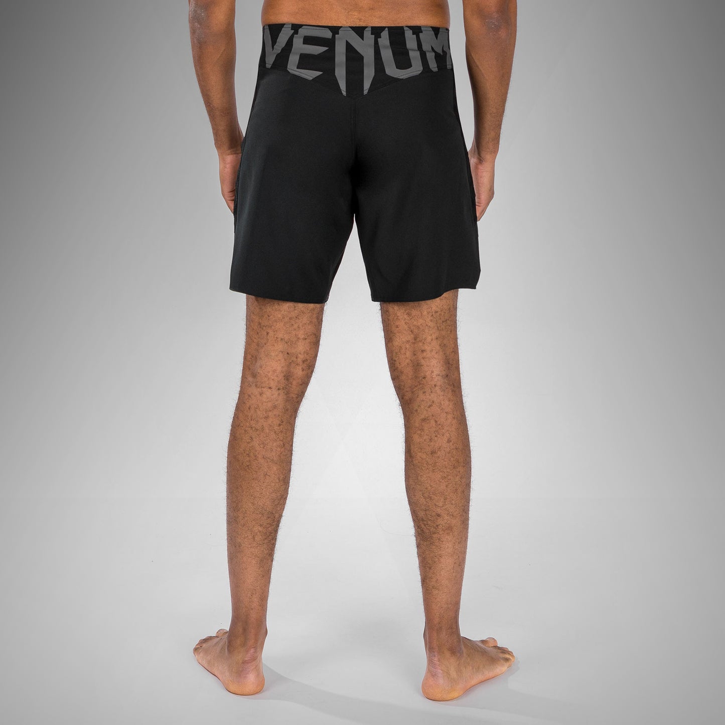 Venum Light 5.0 Fightshort - Black/White