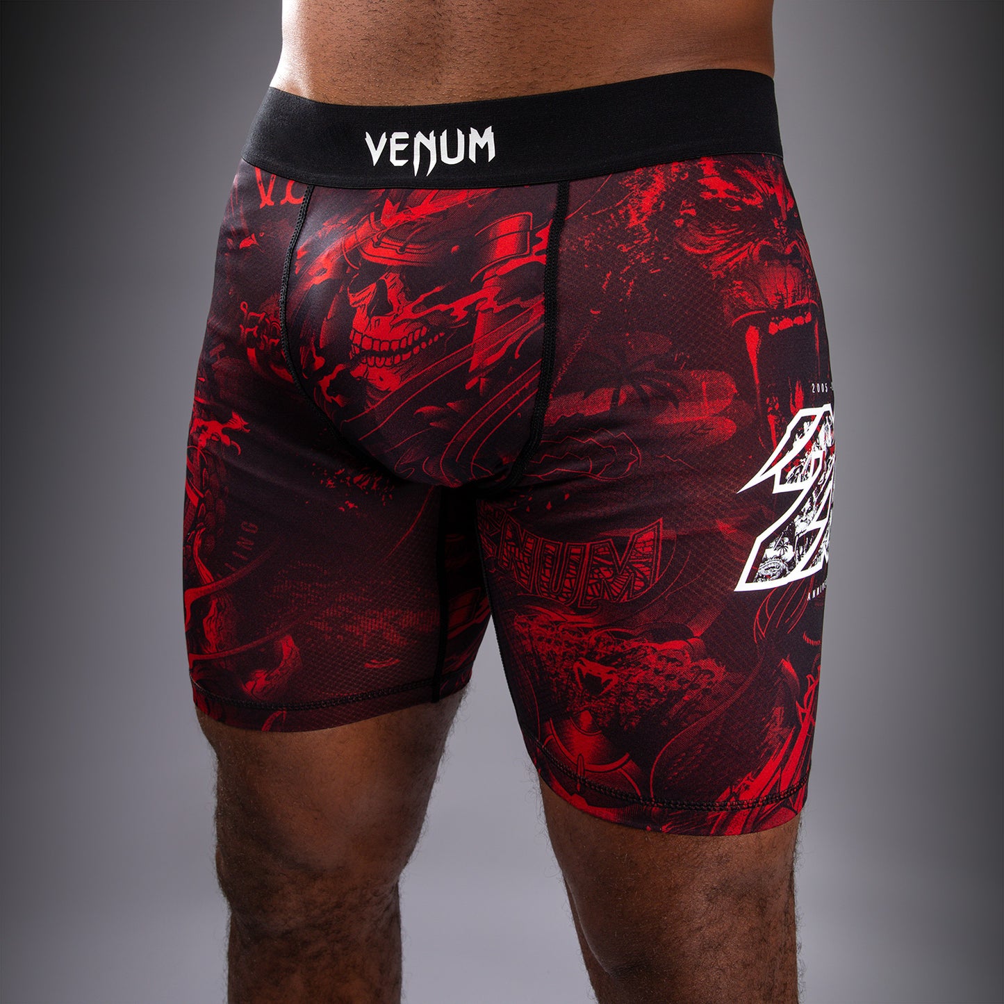 Venum 20th Anniversary Vale Tudo Shorts - Black/Red