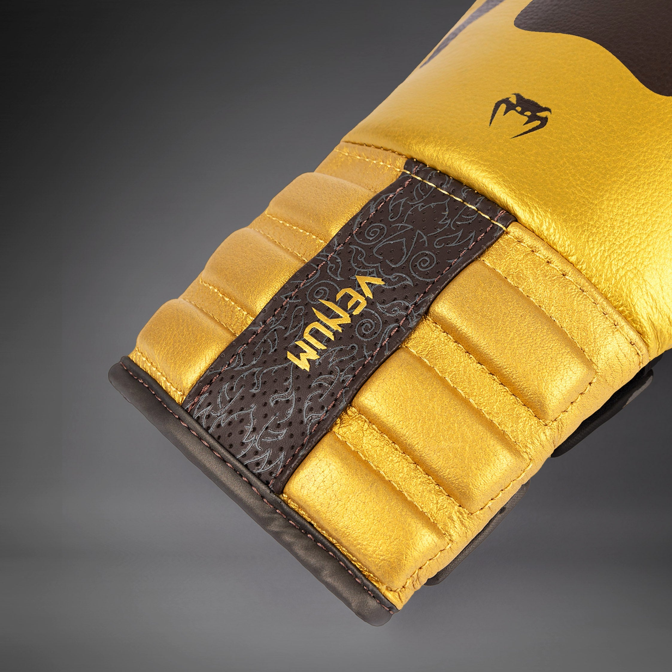 Venum Reverso Boxing Gloves - Chocolate / Gold - Venum