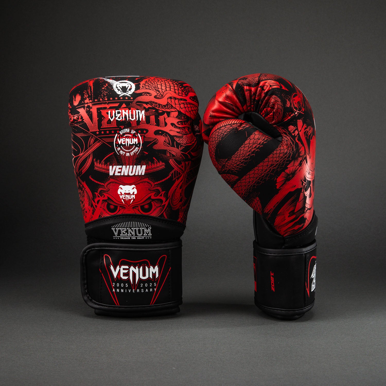 venum グローブ Venum 20th Anniversary Boxing Gloves - Black/Red - Venum