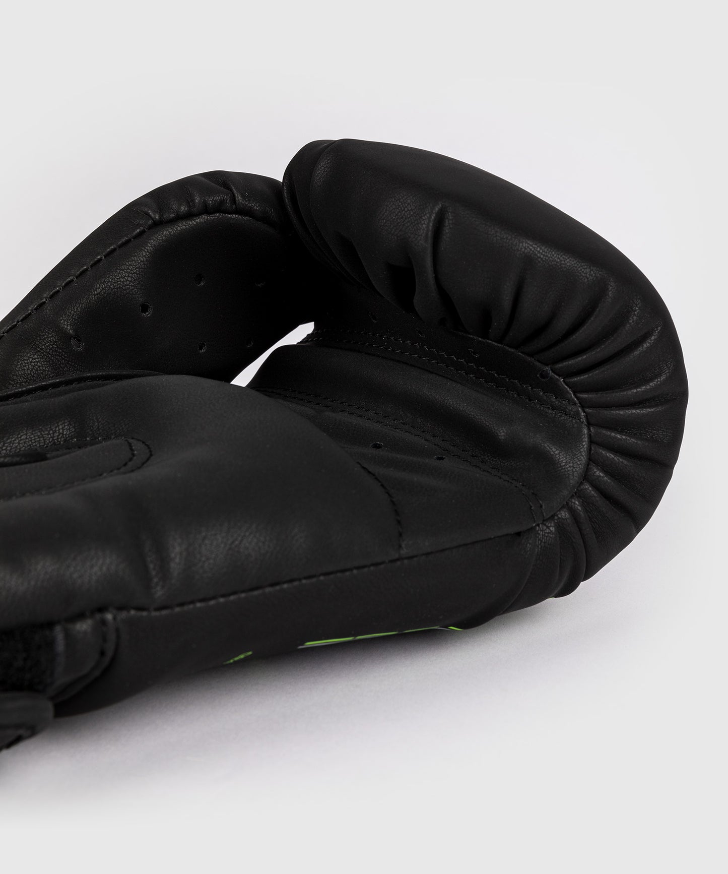 Venum Training Camp 4.0 Boxing Gloves - Black/Neon Green