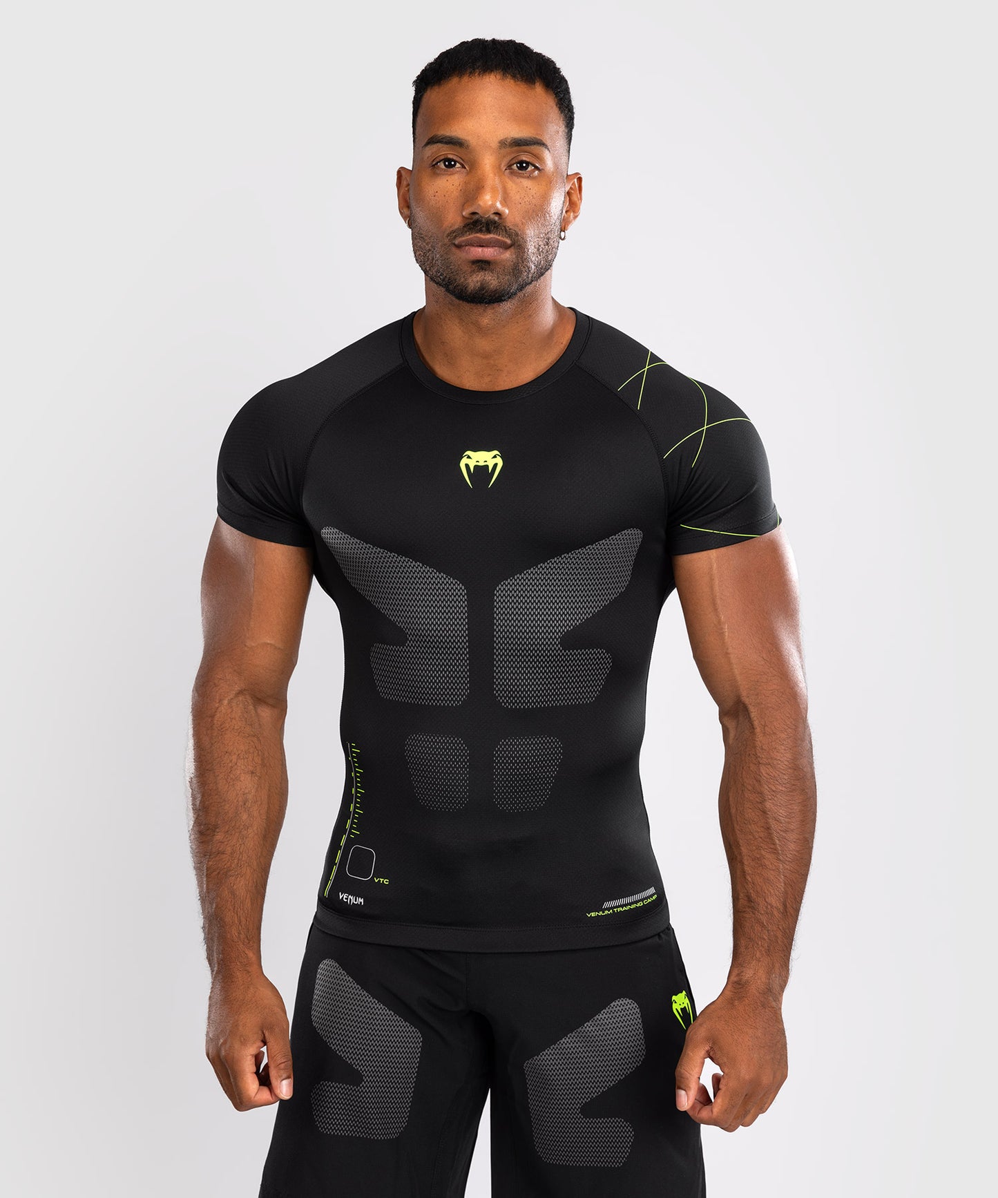 Venum Training Camp 4.0 Short Sleeve Rashguard - Black/Neon Green