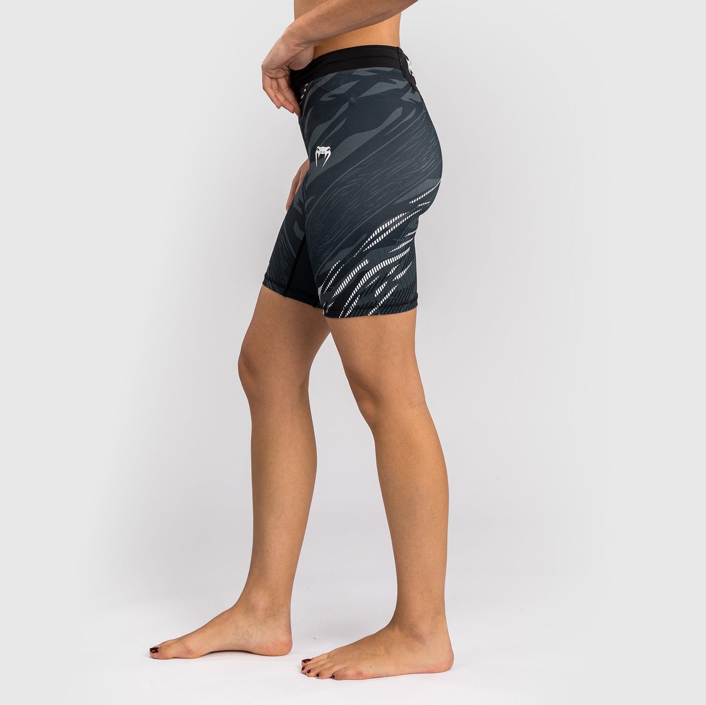 UFC Fusion by Venum Authentic Fight Night Women’s Vale Tudo Short - Long Fit - Black