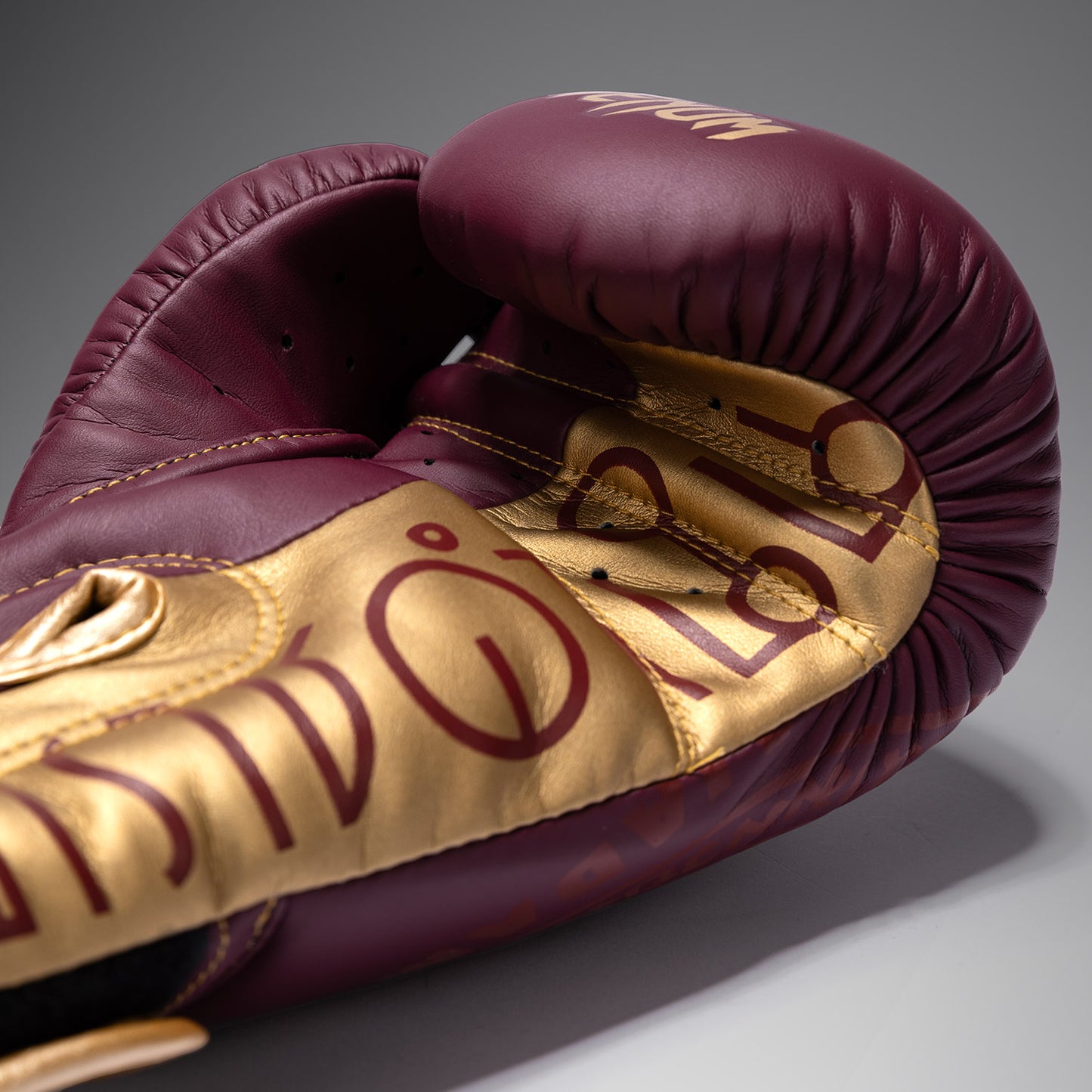 Venum x Rajadamnern Boxing Gloves - Burgundy