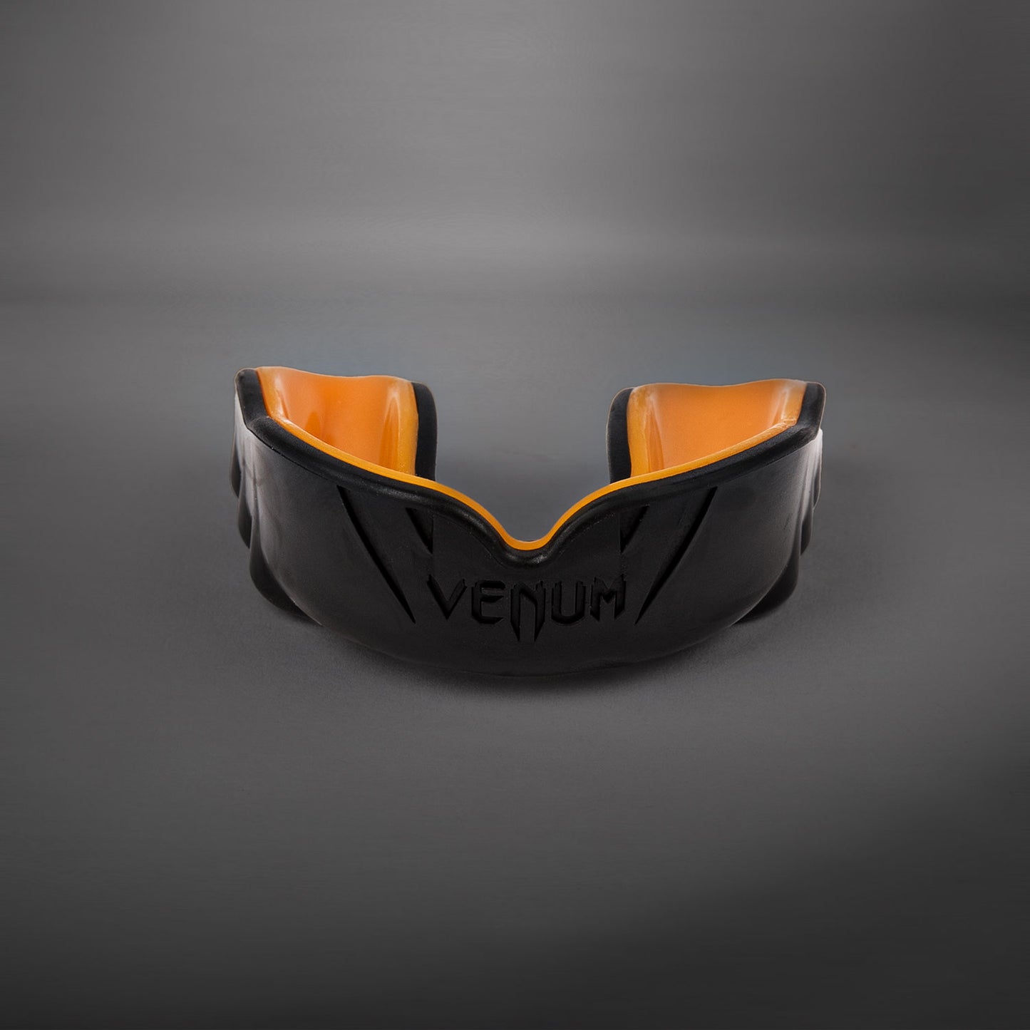 Venum Challenger Mouthguard - Black/Orange