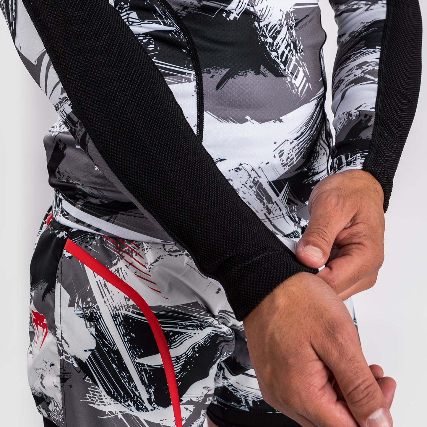 Venum Electron 3.0 Long Sleeve Rashguard - Grey/Red