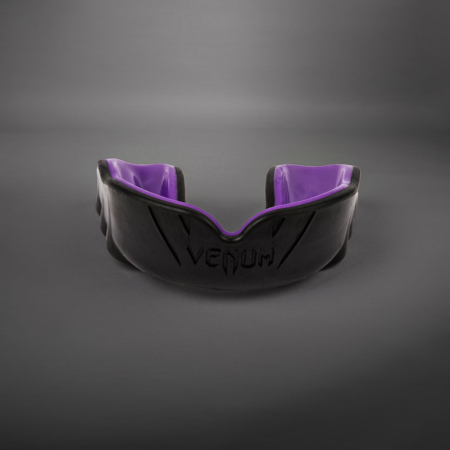 Venum Challenger Mouthguard - Black/Purple