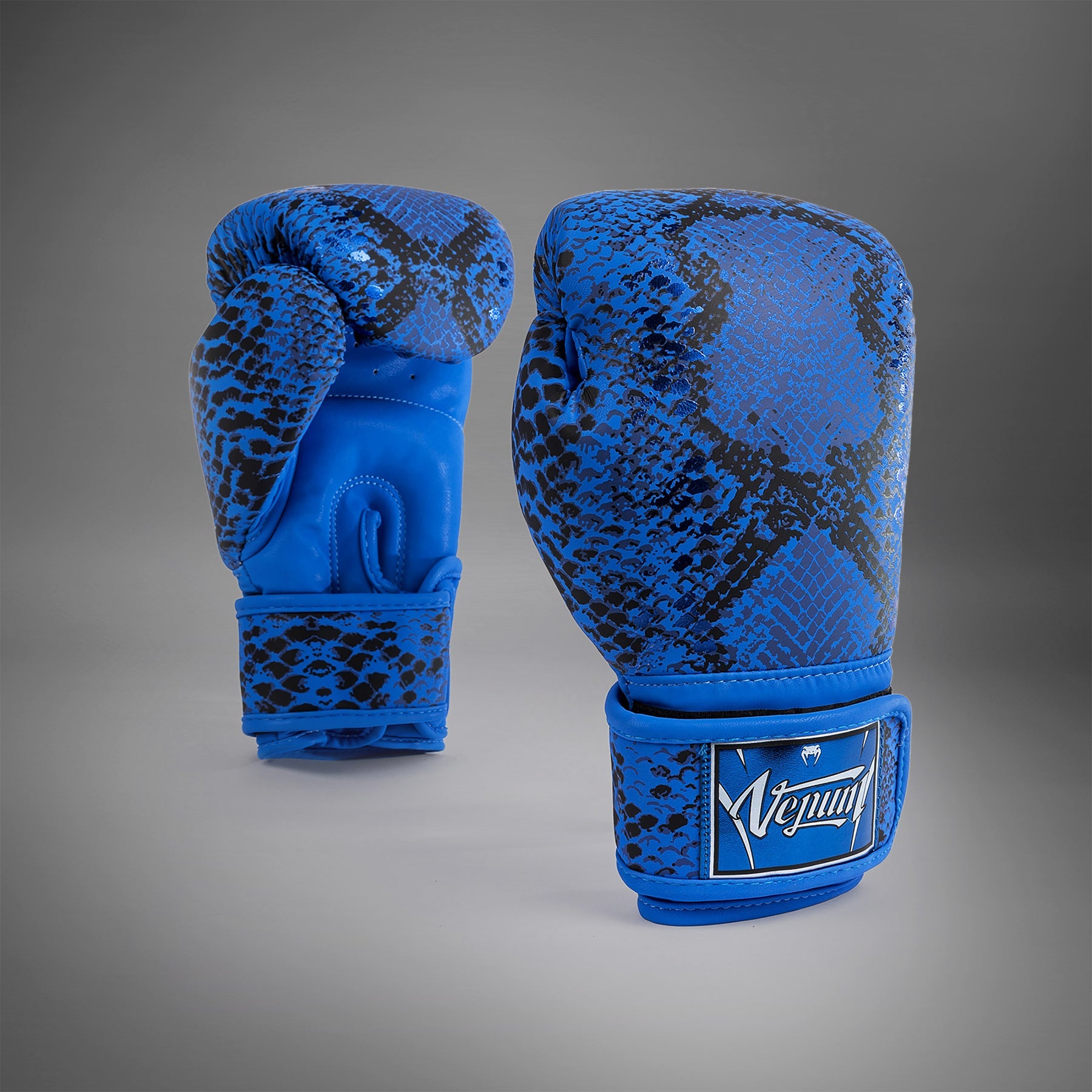 VENUM Amazonia Boxing Gloves - Ultramarine Blue - Venum