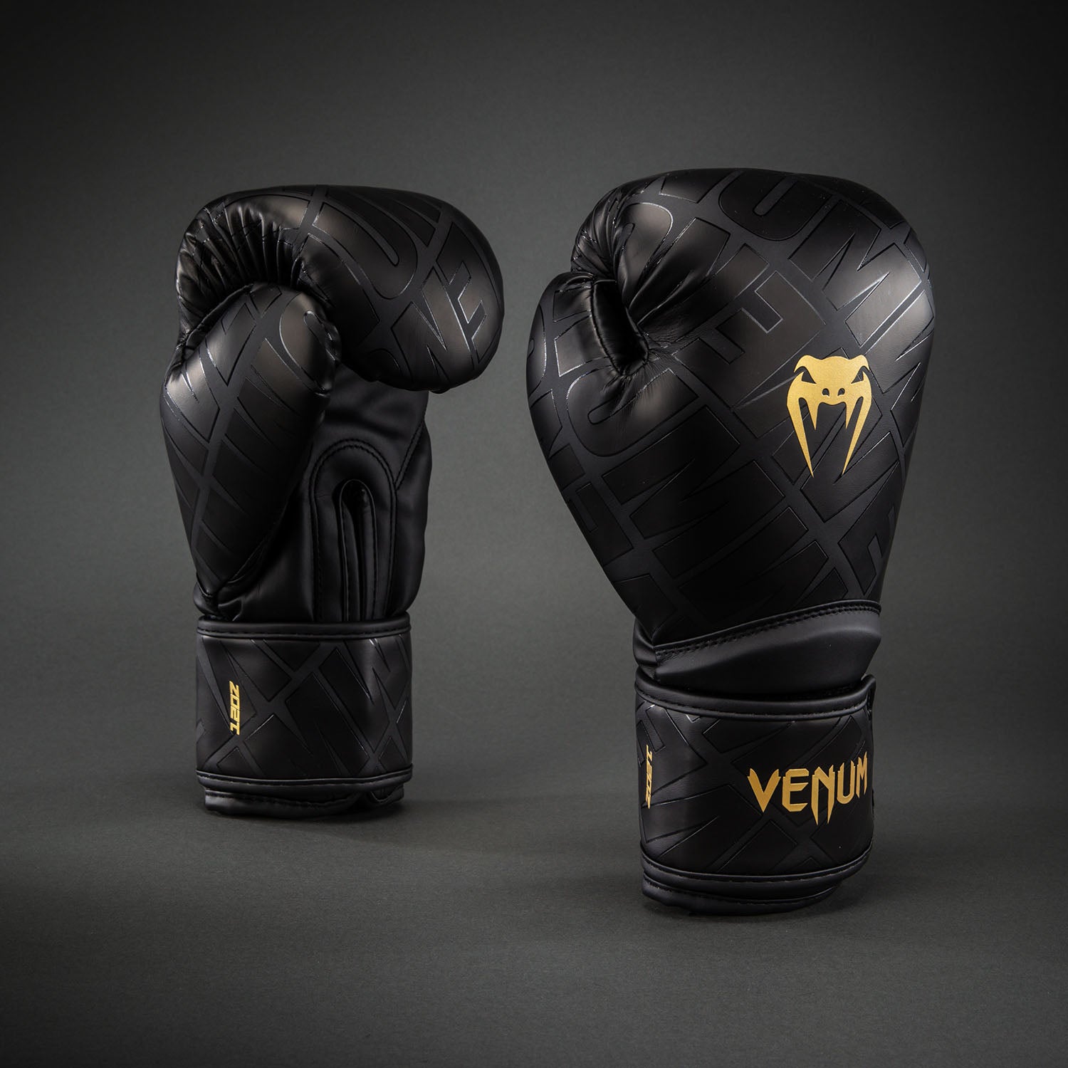Venum Contender 1.5 XT 3D Boxing Gloves - Black/ Gold - Venum