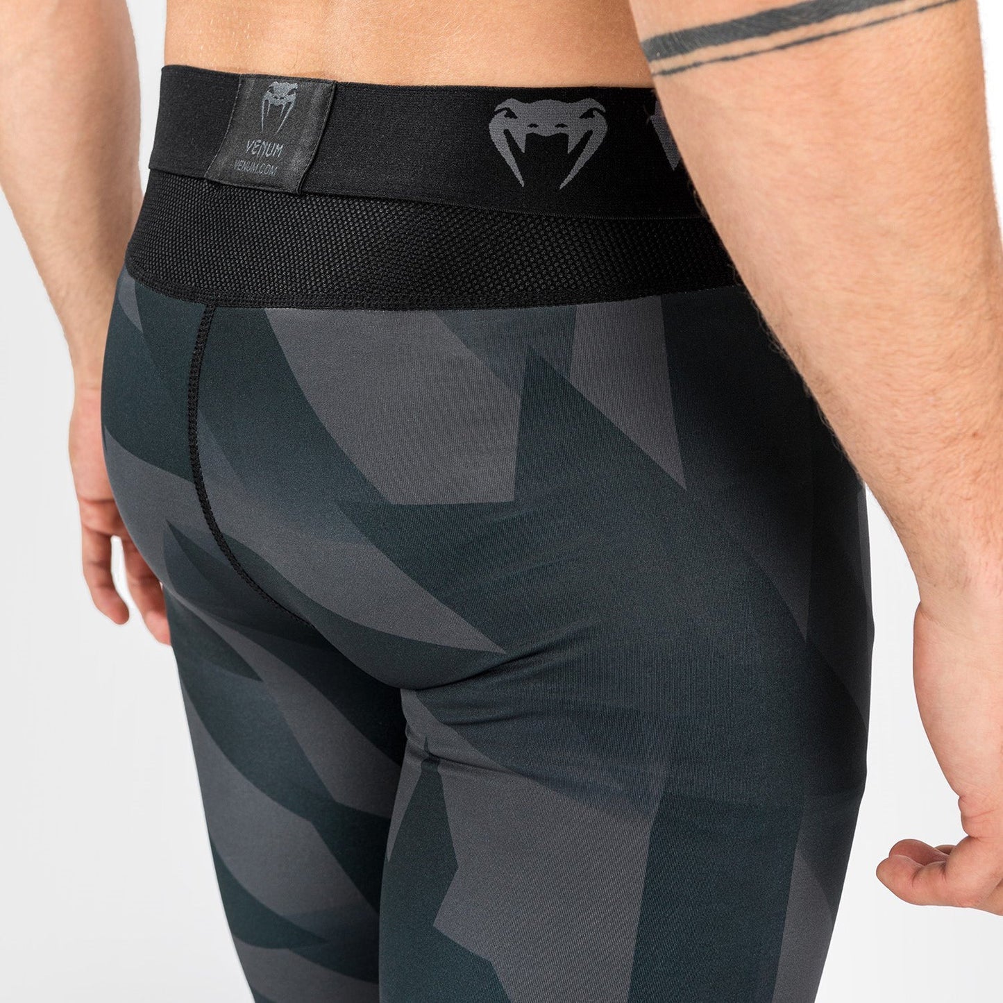 Venum Razor Spats - Black/Gold