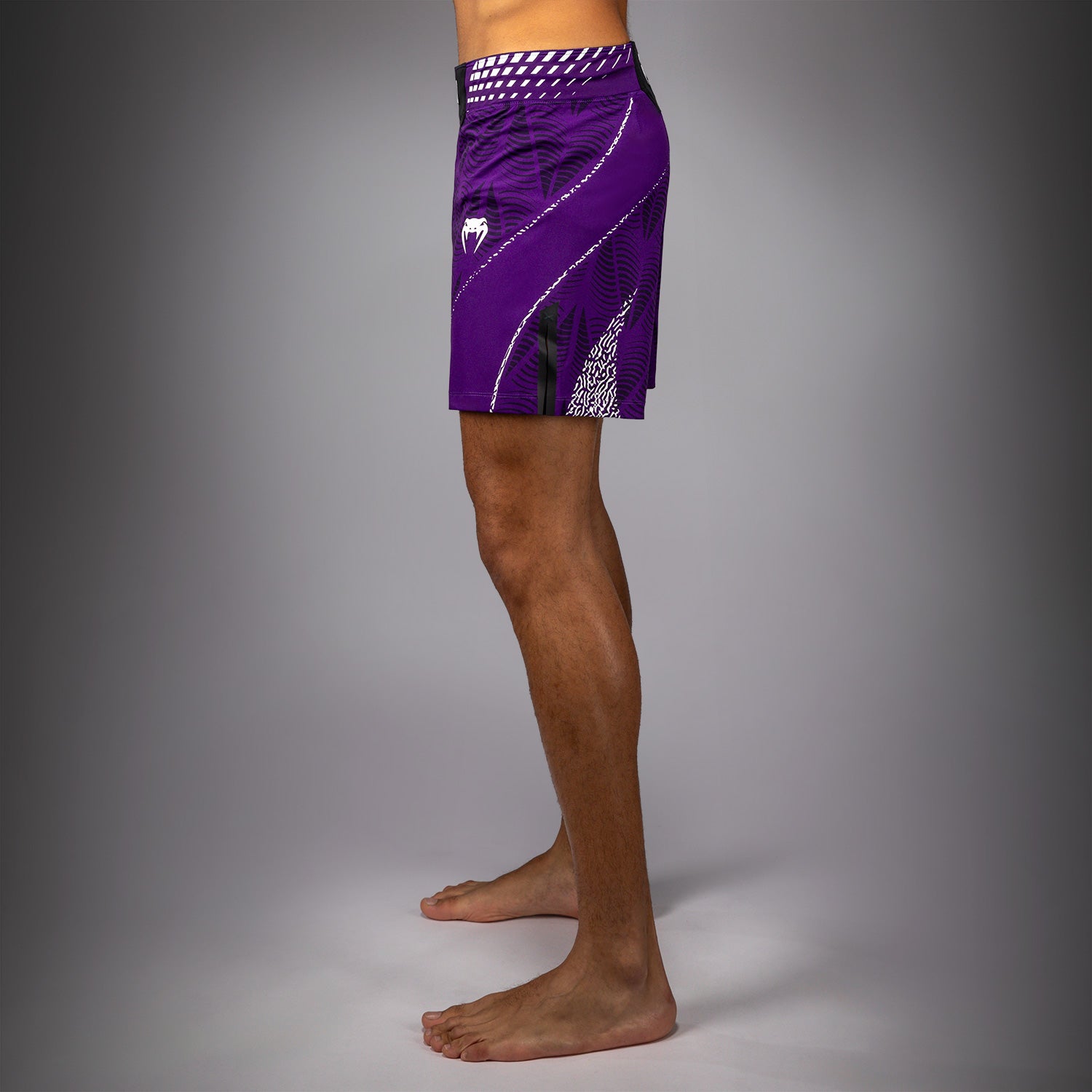 UFC Venum 紫色 UFCショーツ M新品未使用品　タグ付きスパッツ 6a72eaa2e835af81ecdb706d951bb9