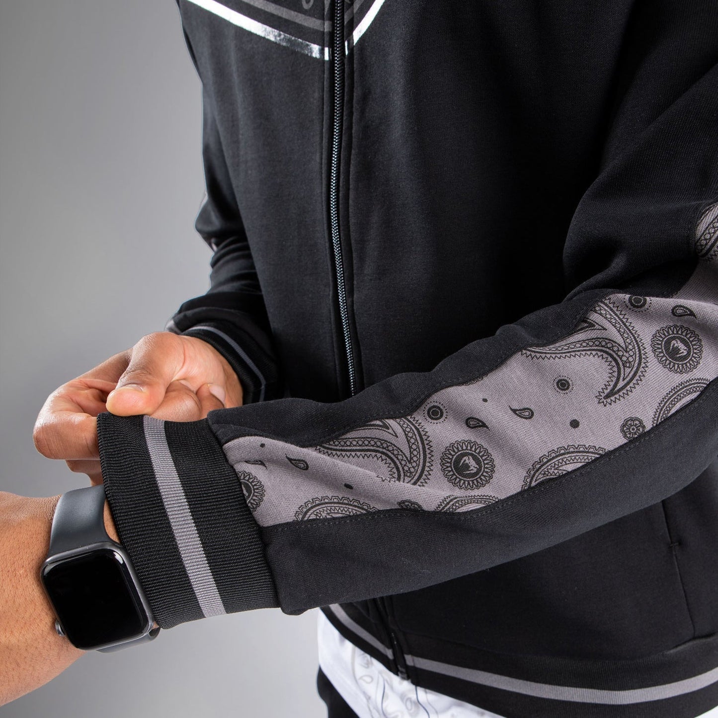 Venum Cali 34 Track Jacket - Black