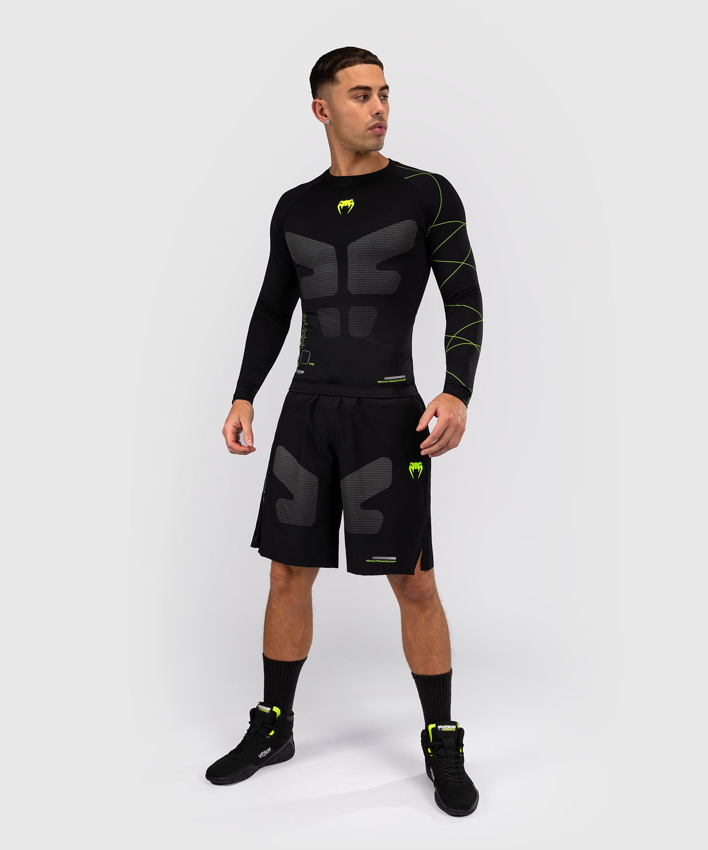 Venum Training Camp 4.0 Long Sleeve Rashguard - Black/Neon Green