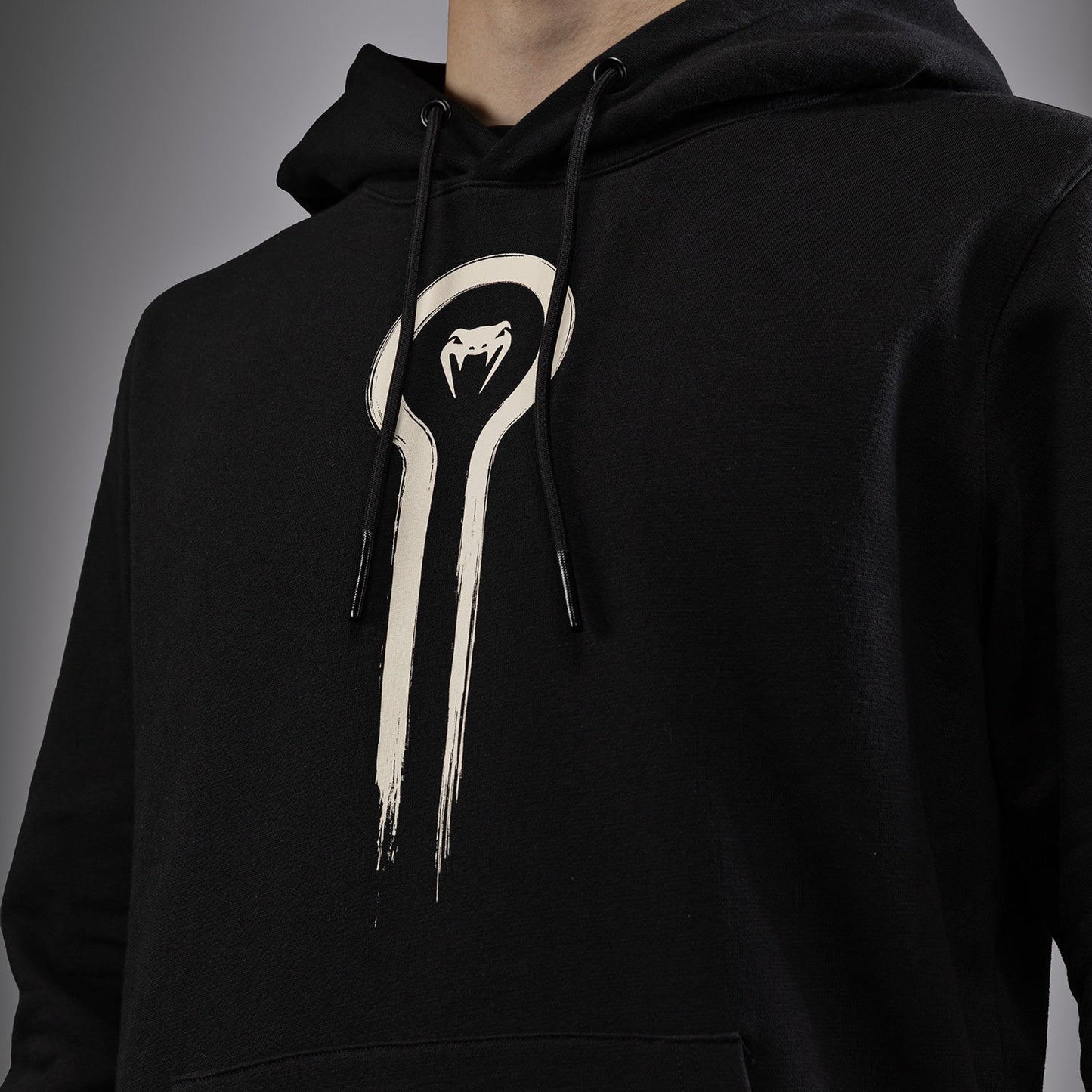 Venum x Assassin's Creed Shadows Hoodie - Black
