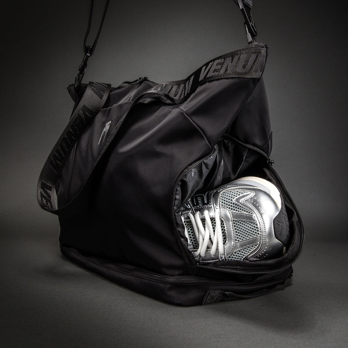 Venum Essential Sports Bags - Black