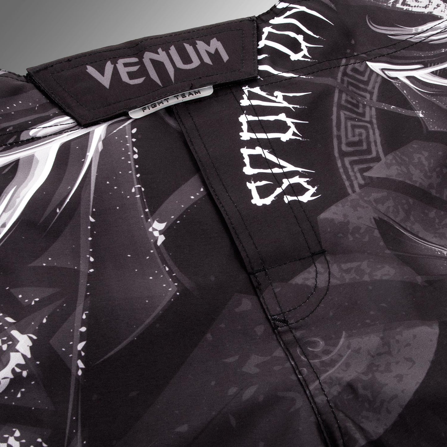 Venum Gladiator 3.0 Fightshorts - Black/White