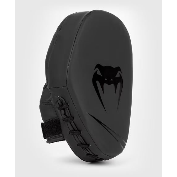 Venum Classic Curved Punching Mitts   Venum