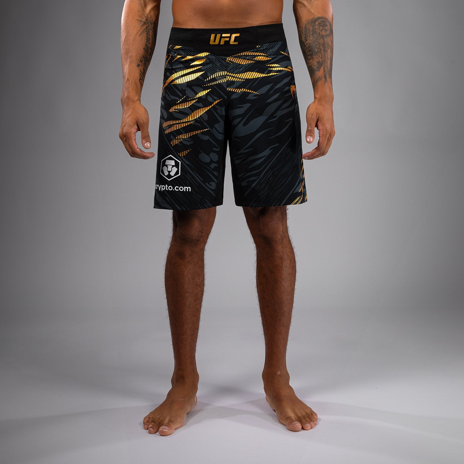 【UFC】big logo muscle fit short sleeves★正規品 ★追跡可 UFC Sport Unisex Tension Big Logo Muscle Fit Short Sleeve