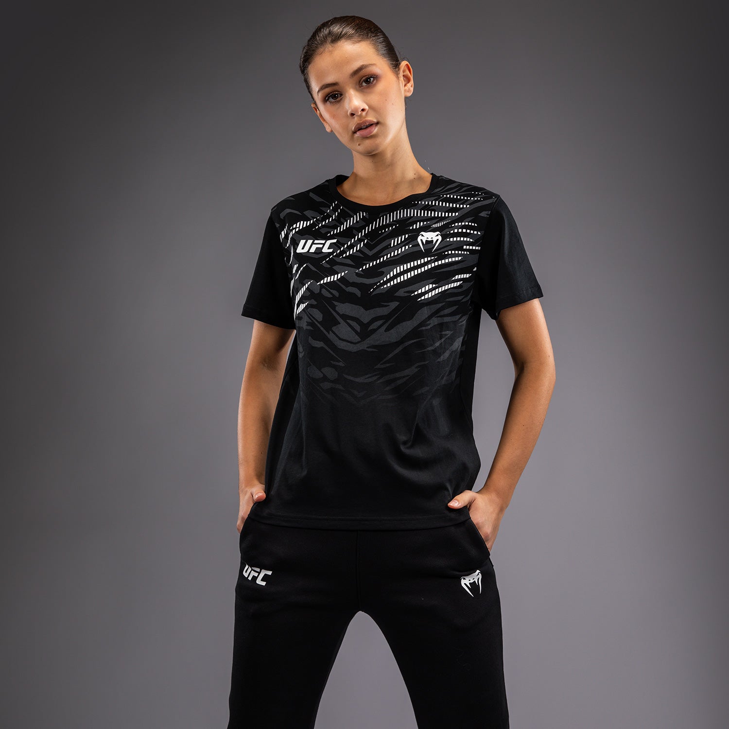 【UFC】 不可抗力short sleeve tee black★正規品 ★追跡可 UFC】 不可抗力short sleeve tee black☆正規品 ☆追跡可