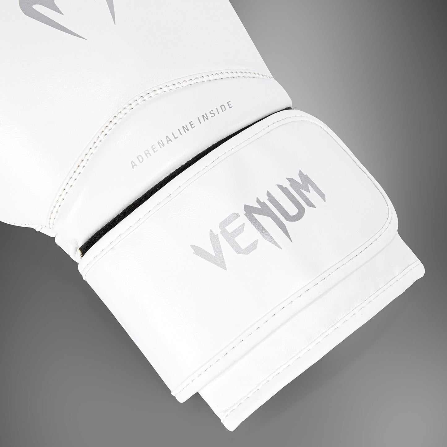 Venum Contender 1.5 Boxing Gloves - White/Silver
