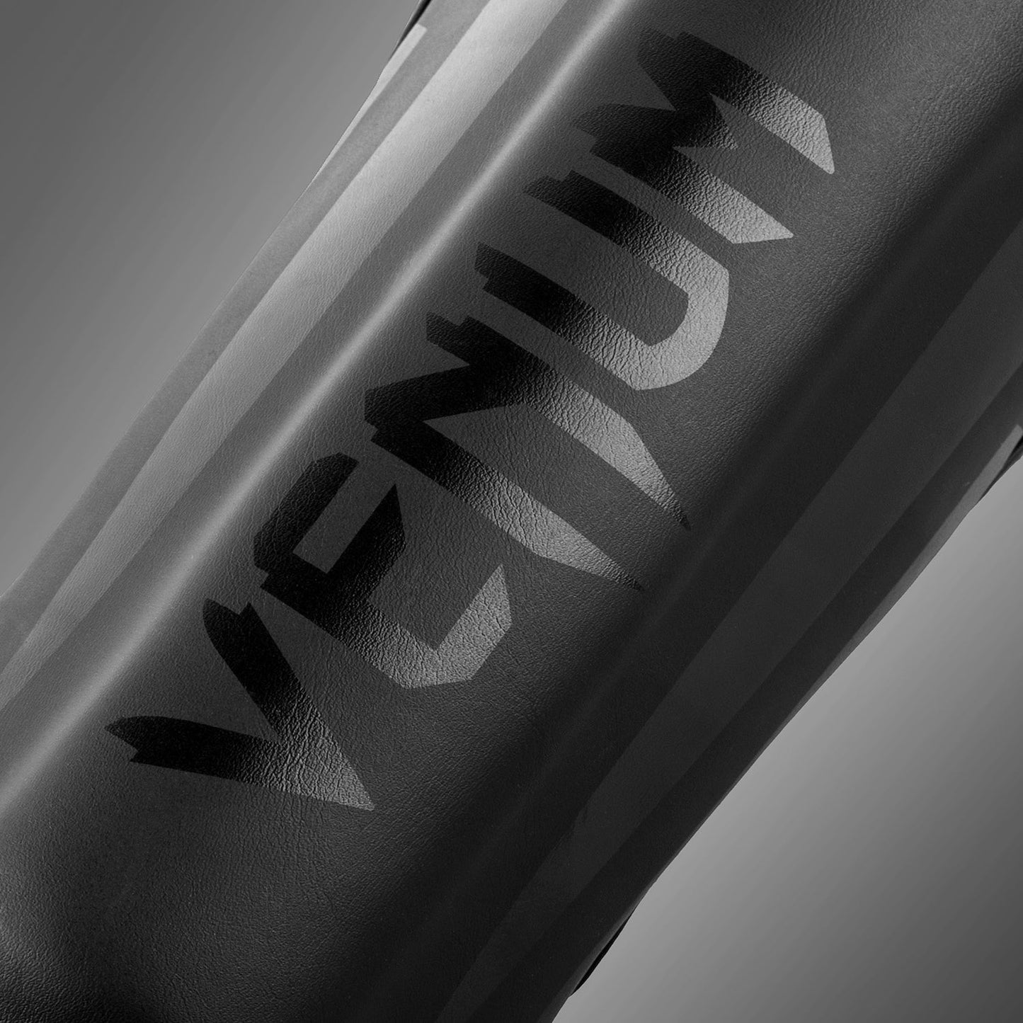 Venum Elite Shin Guards Kids - Exclusive