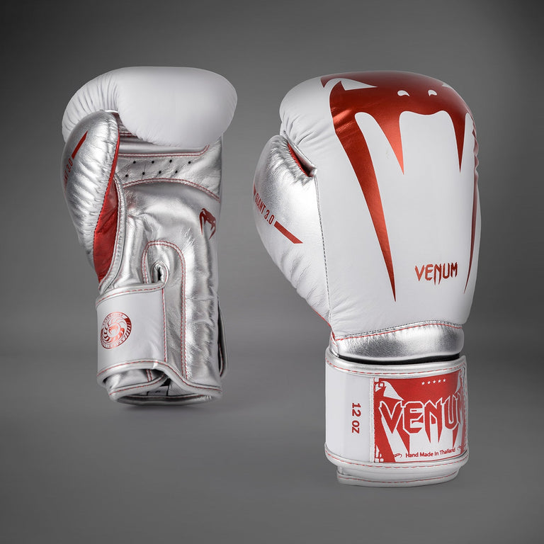 Venum Giant 3.0 Boxing Gloves - Nappa Leather - Black/Black