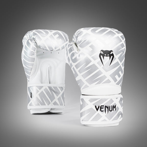 極美品 Venum レガース 脛当て サイズM ホワイト/ホワイト 試着のみ 5fbccae9b04a55b551945ac1b378e9