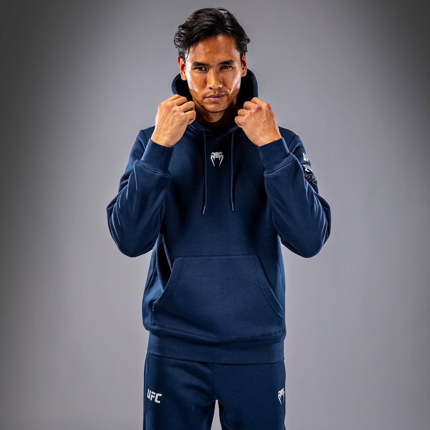 UFC Fusion by Venum Fight Week Men's Pullover Hoodie - Solid