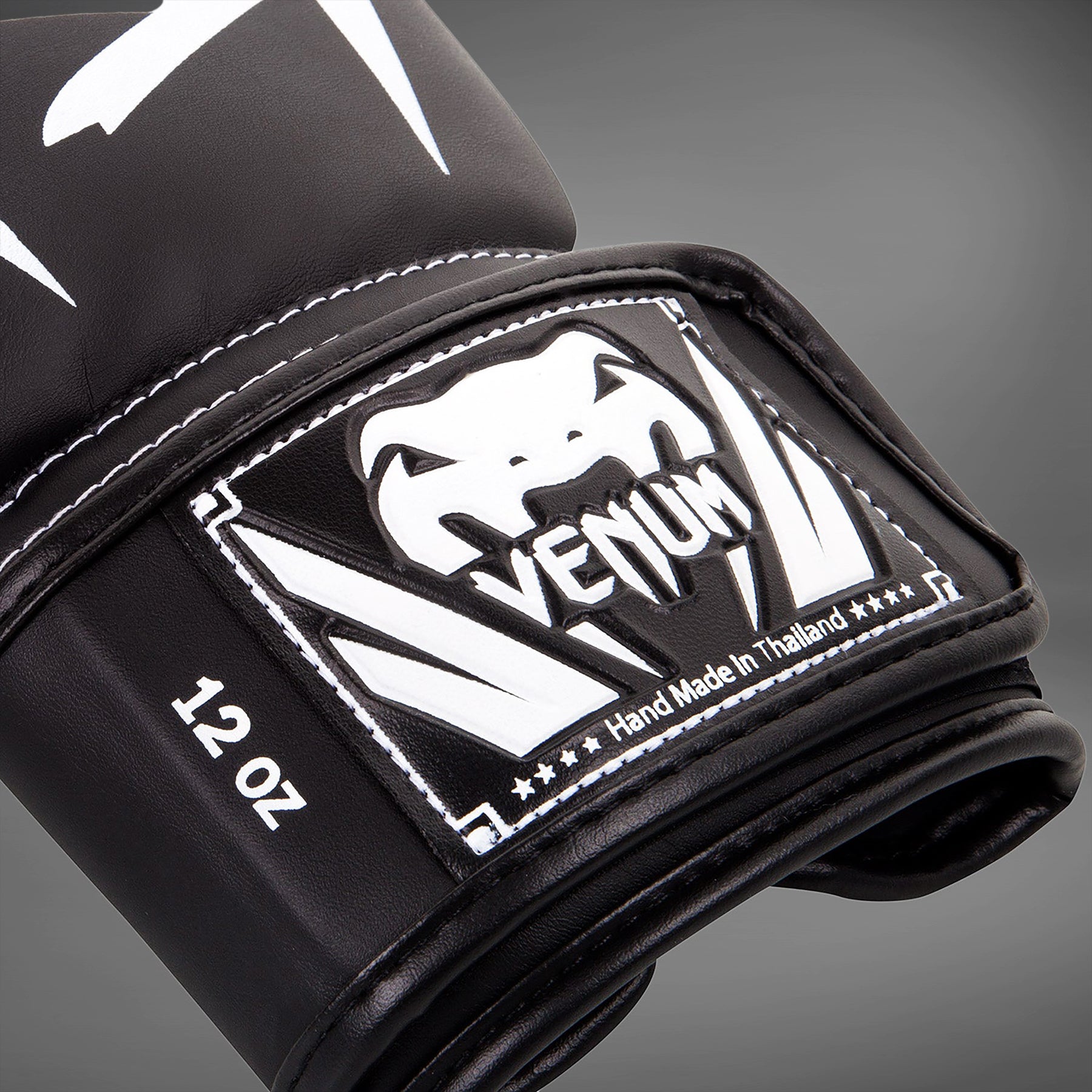Venum Elite Boxing - Black/White - Venum product-type_Boxing