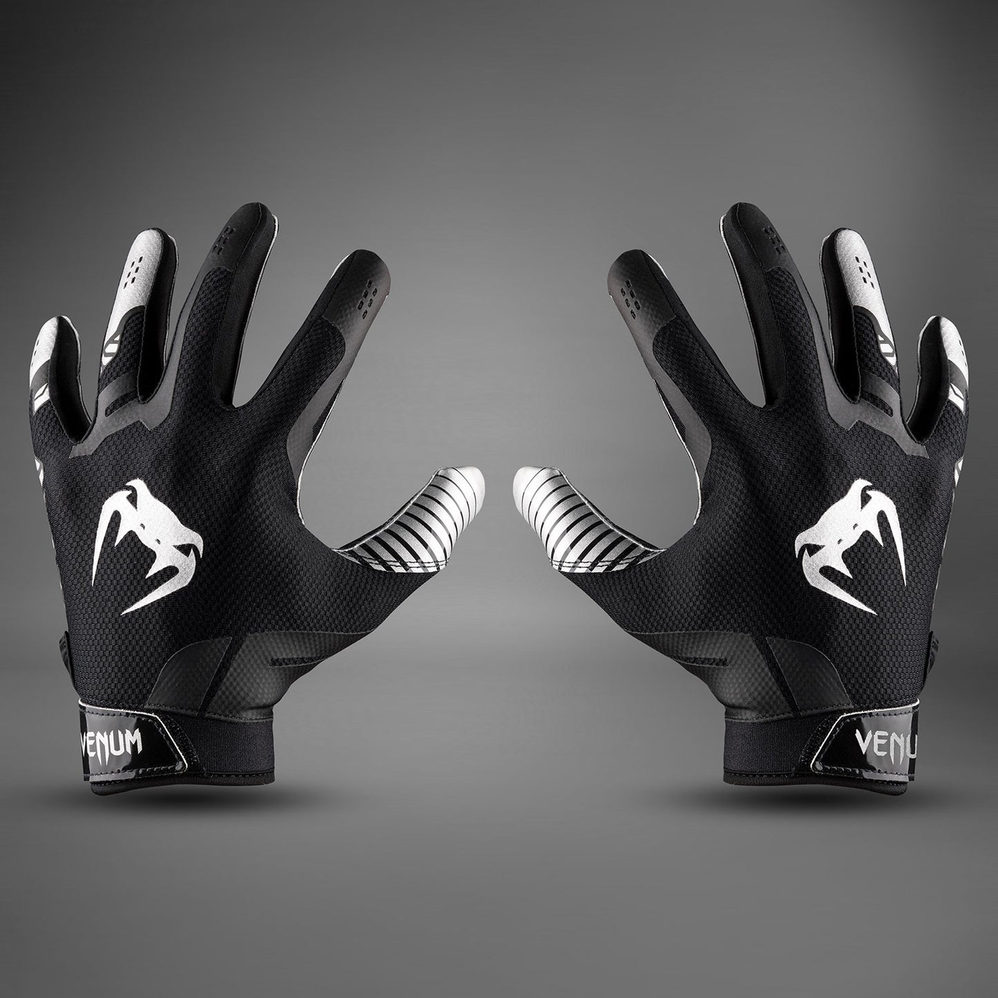 Venum Elite Football Gloves - Black/Silver