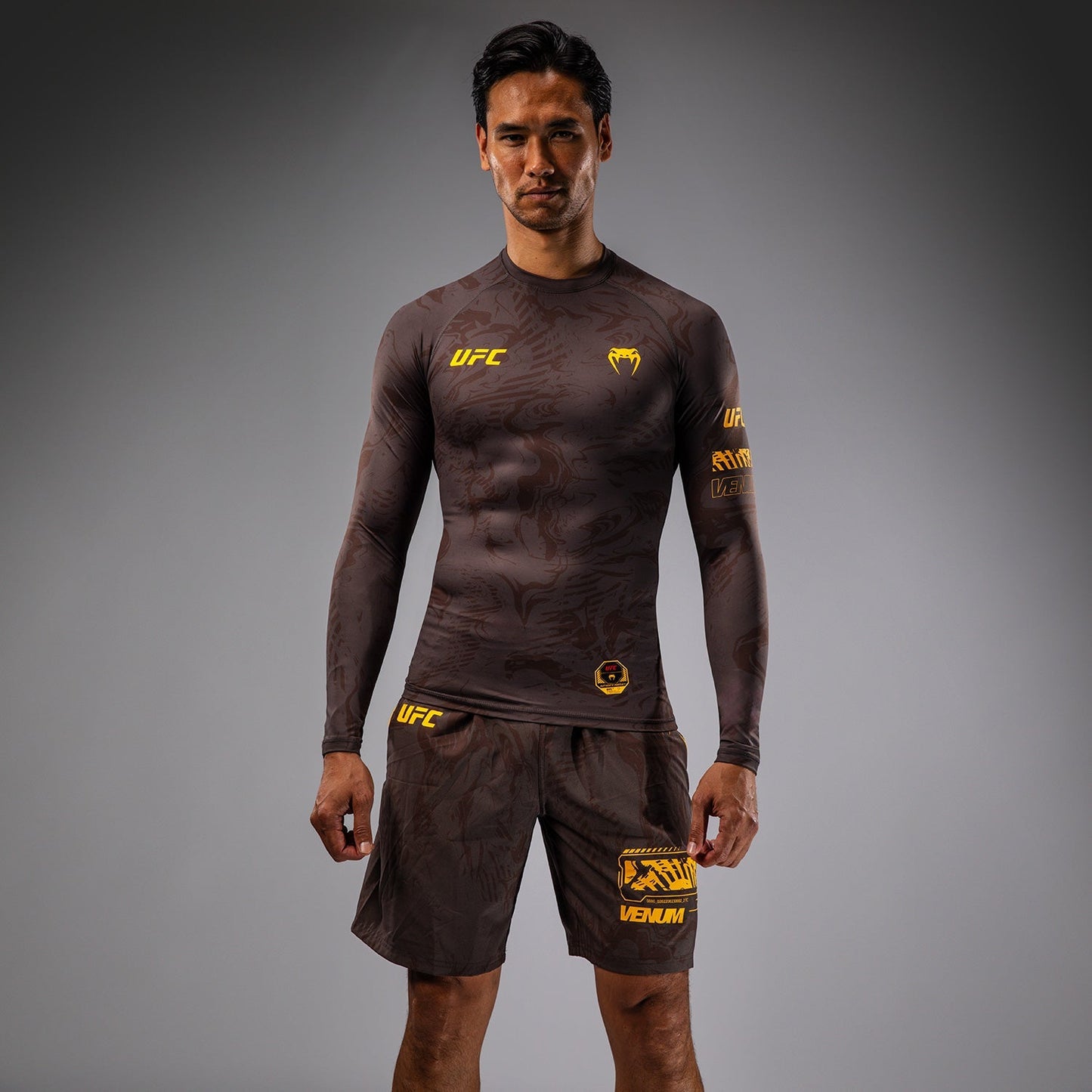 UFC Fusion by Venum Fight Week Men’s Performance Long Sleeve Rashguard - Earthen Brown