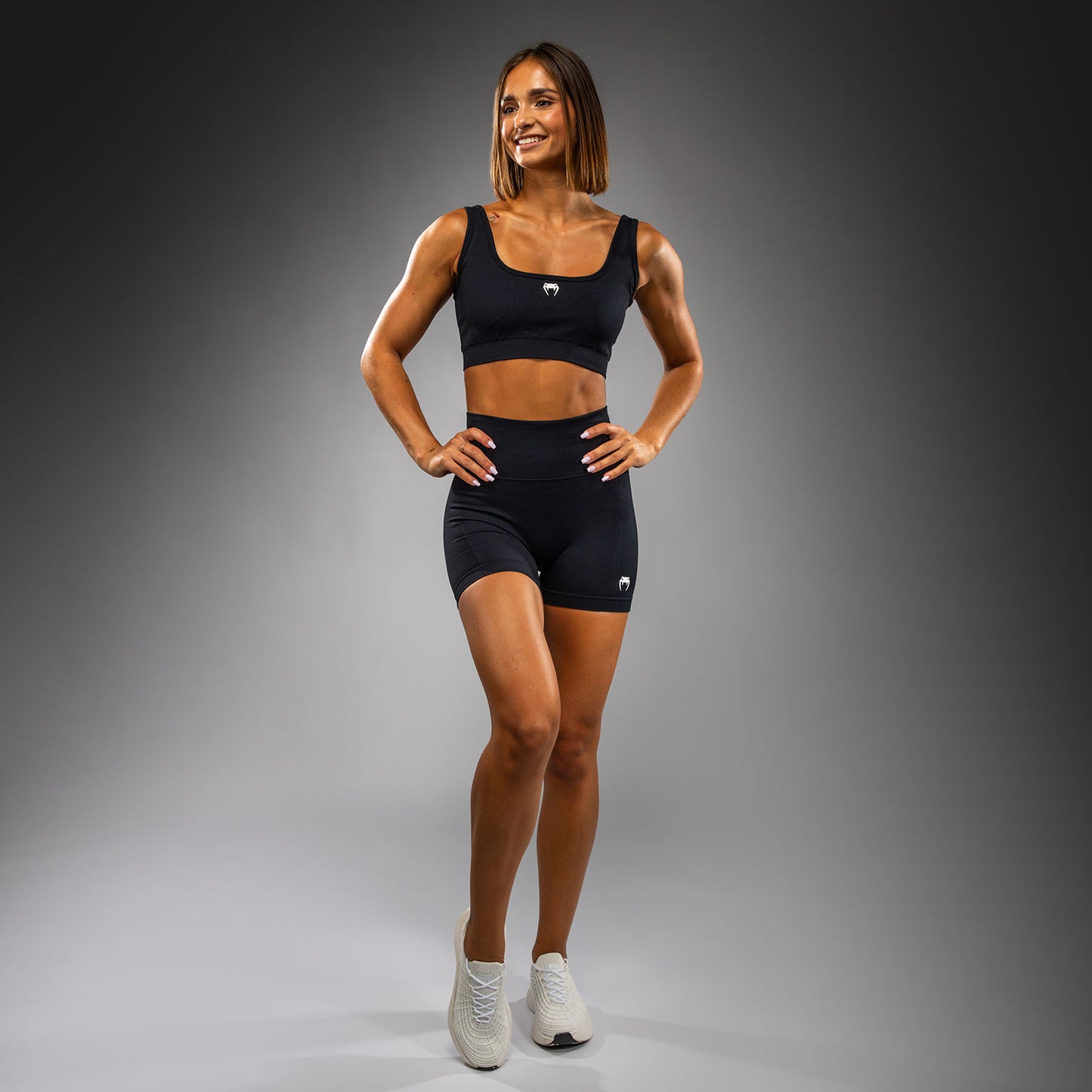 Venum Sculpt Long Sports Bra - Black/White
