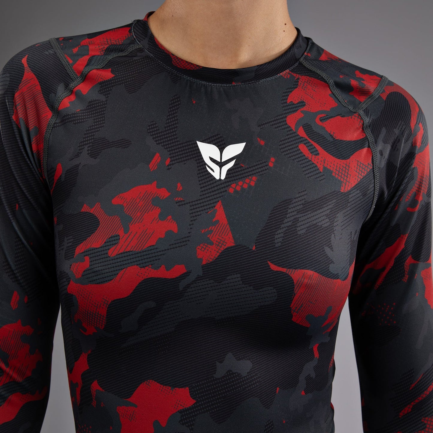 Venum x Sophia Rose Women’s Long Sleeve Rashguard - Urban Red Camo