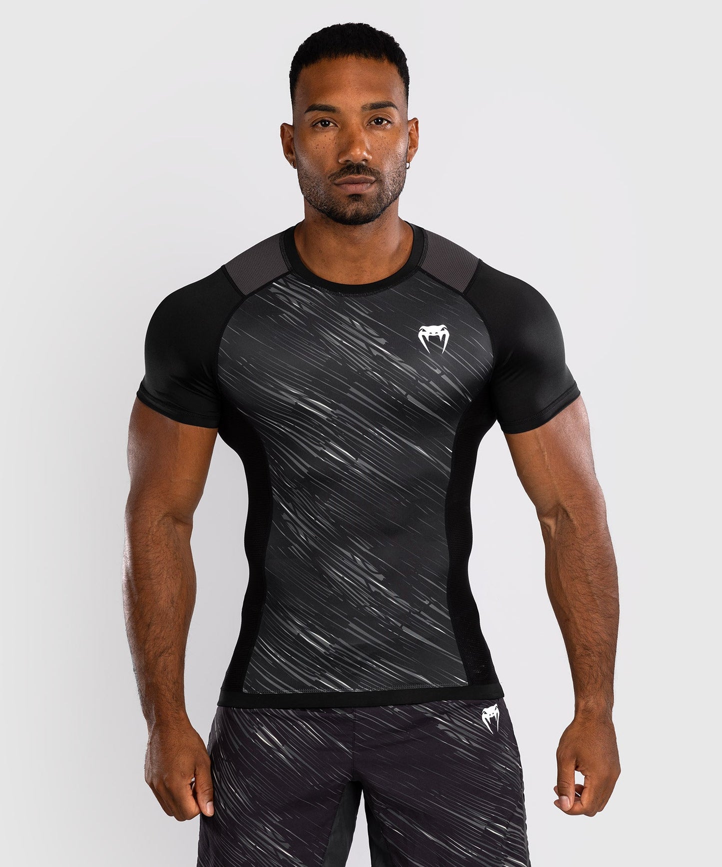 Venum Rapid Short Sleeve Rashguard - Black/Storm Grey
