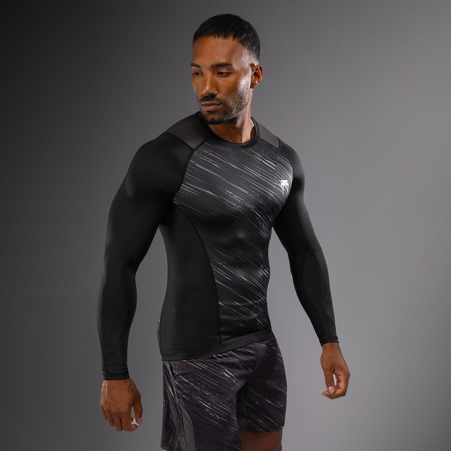 Venum Rapid Long Sleeve Rashguard - Black/Storm Grey