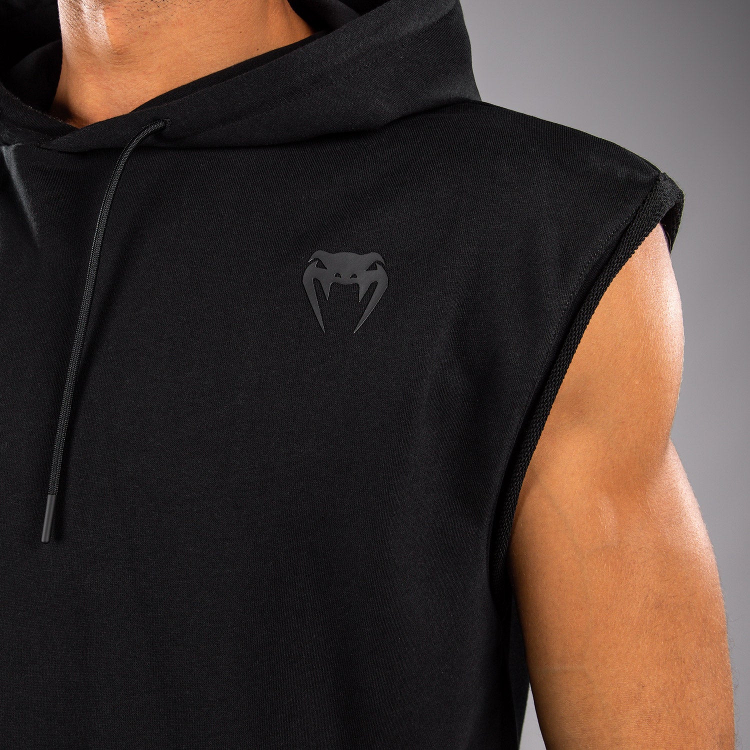 Venum Divide Sleeveless Hoodie - Black - Venum