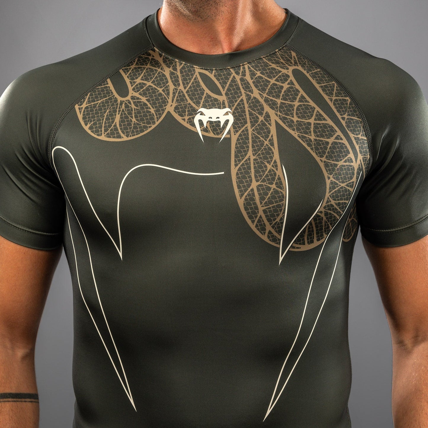 Venum Serpenti Short Sleeve Rashguard - Khaki/Bronze/Ivory