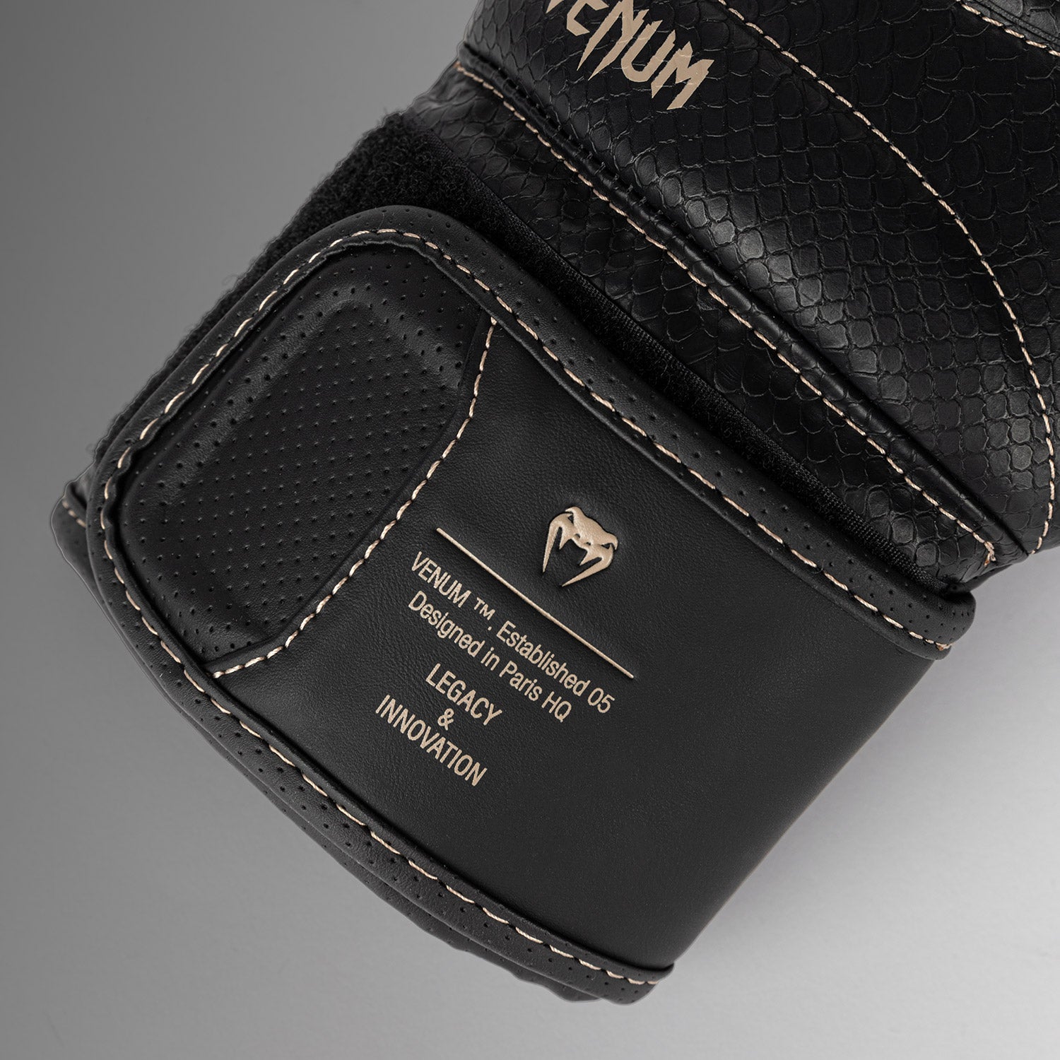 Venum Impact Evo Scales Boxing Gloves - Black - Venum