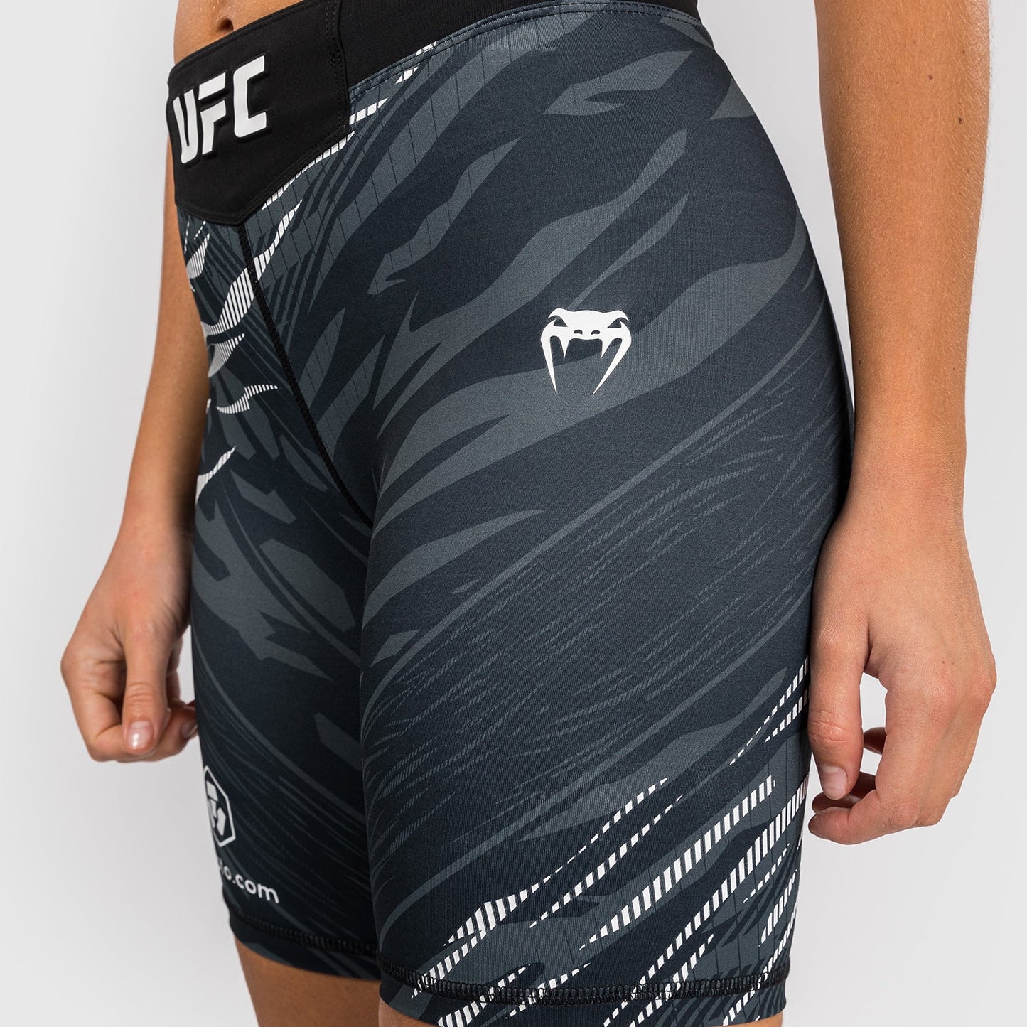 UFC Fusion by Venum Authentic Fight Night Women’s Vale Tudo Short - Long Fit - Black