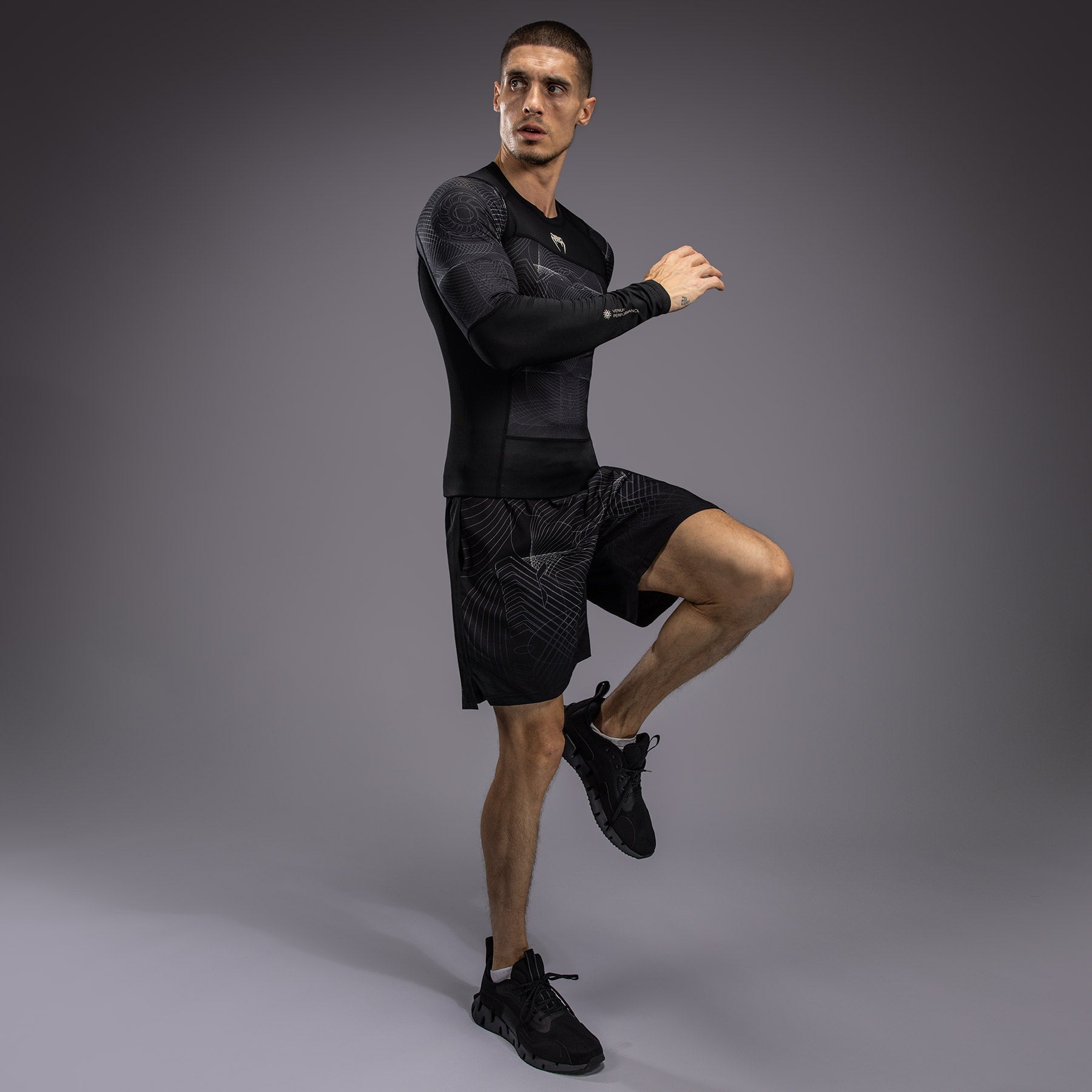 Venum G-Fit Air Men's Long Sleeve Rashguard - Deep Black