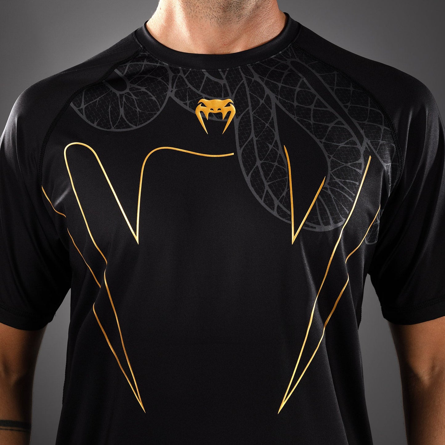 Venum Serpenti Dry Tech T-Shirt - Black/Silver/Gold