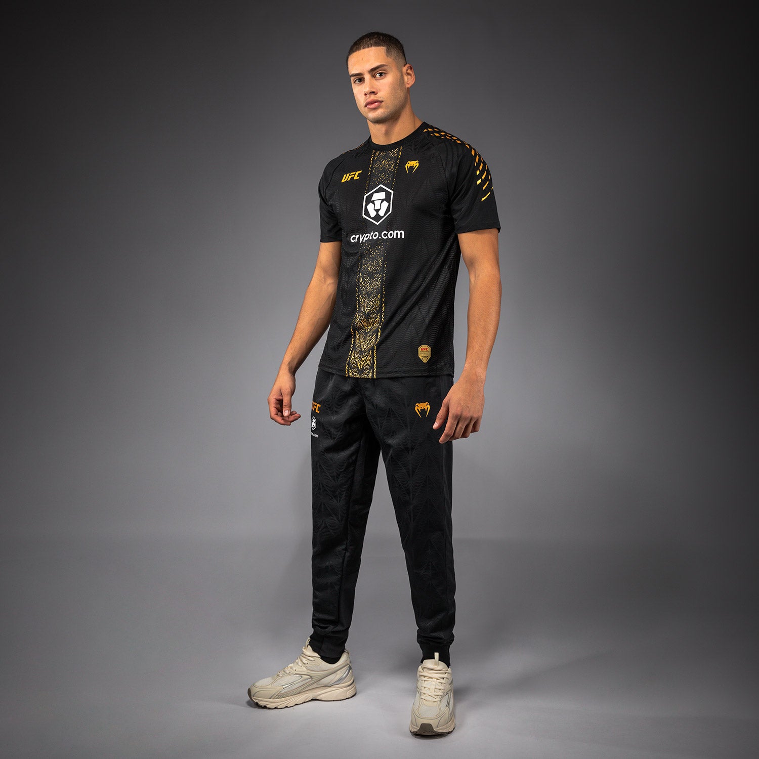 Men's UFC Zenith by Venum Champion Authentic Fight Night Walkout