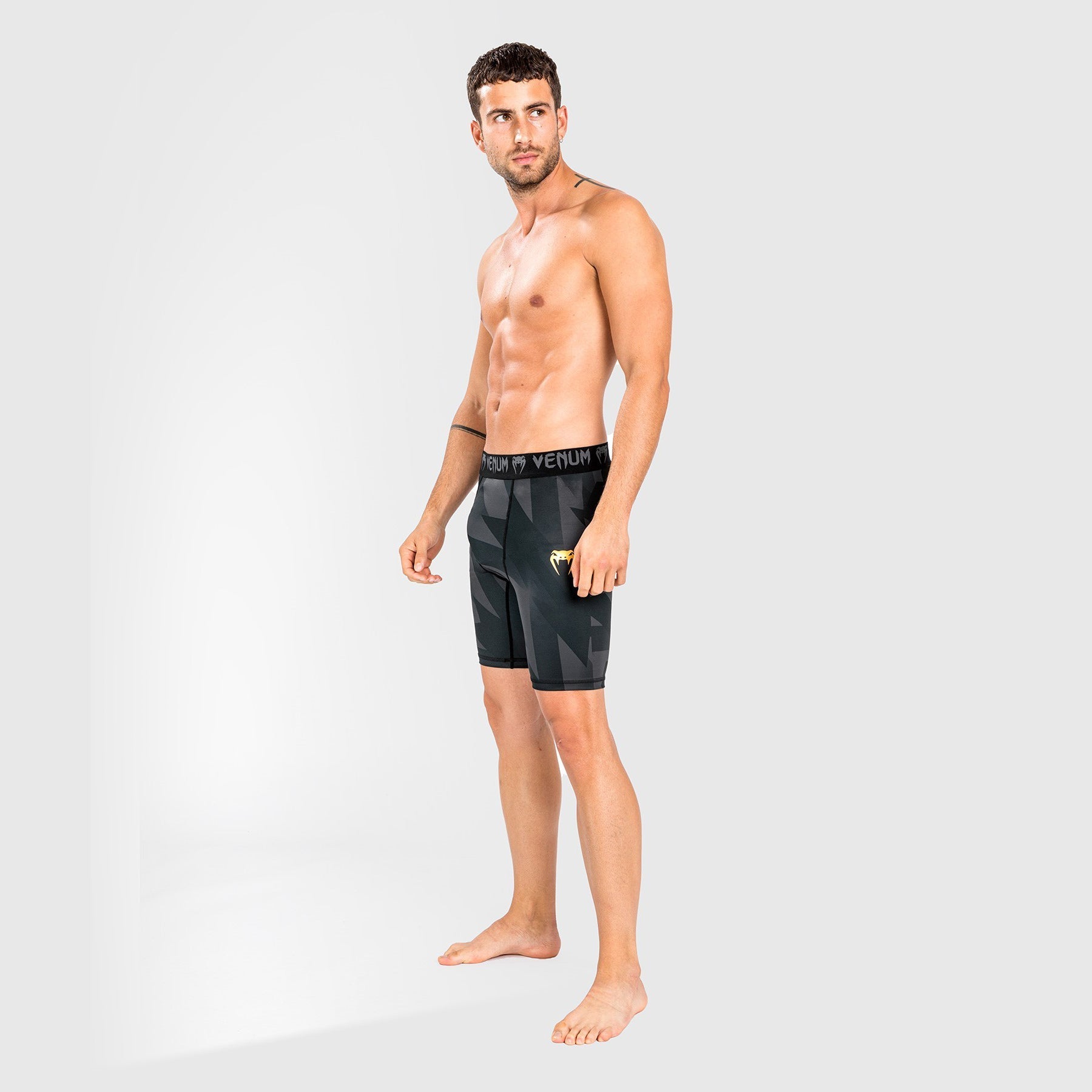 Venum Razor Vale Tudo Shorts Black/Gold Venum
