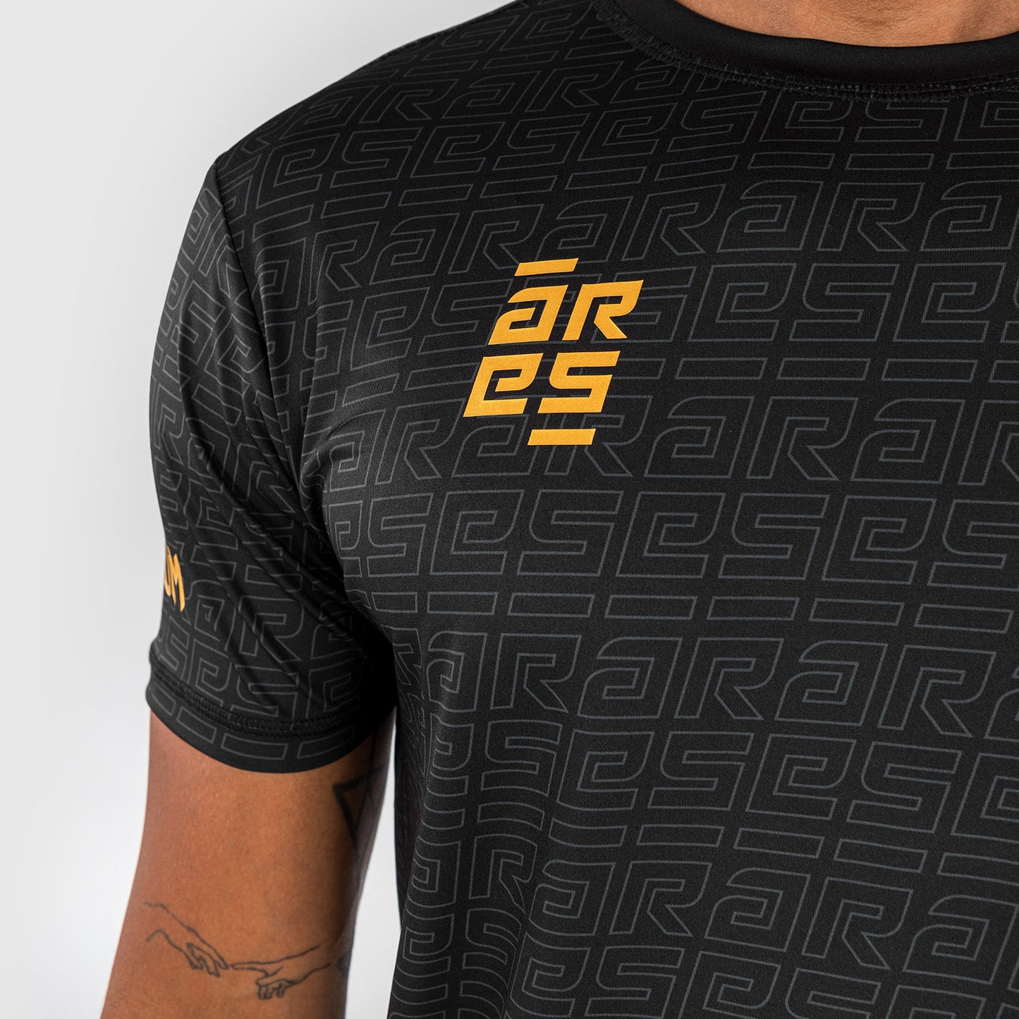 Venum x Ares Men’s Dry-Tech Shirt - Black/Gold