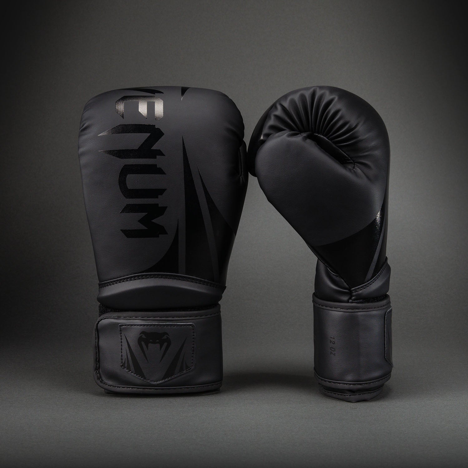 Venum Challenger 2.5 boxing gloves view 1