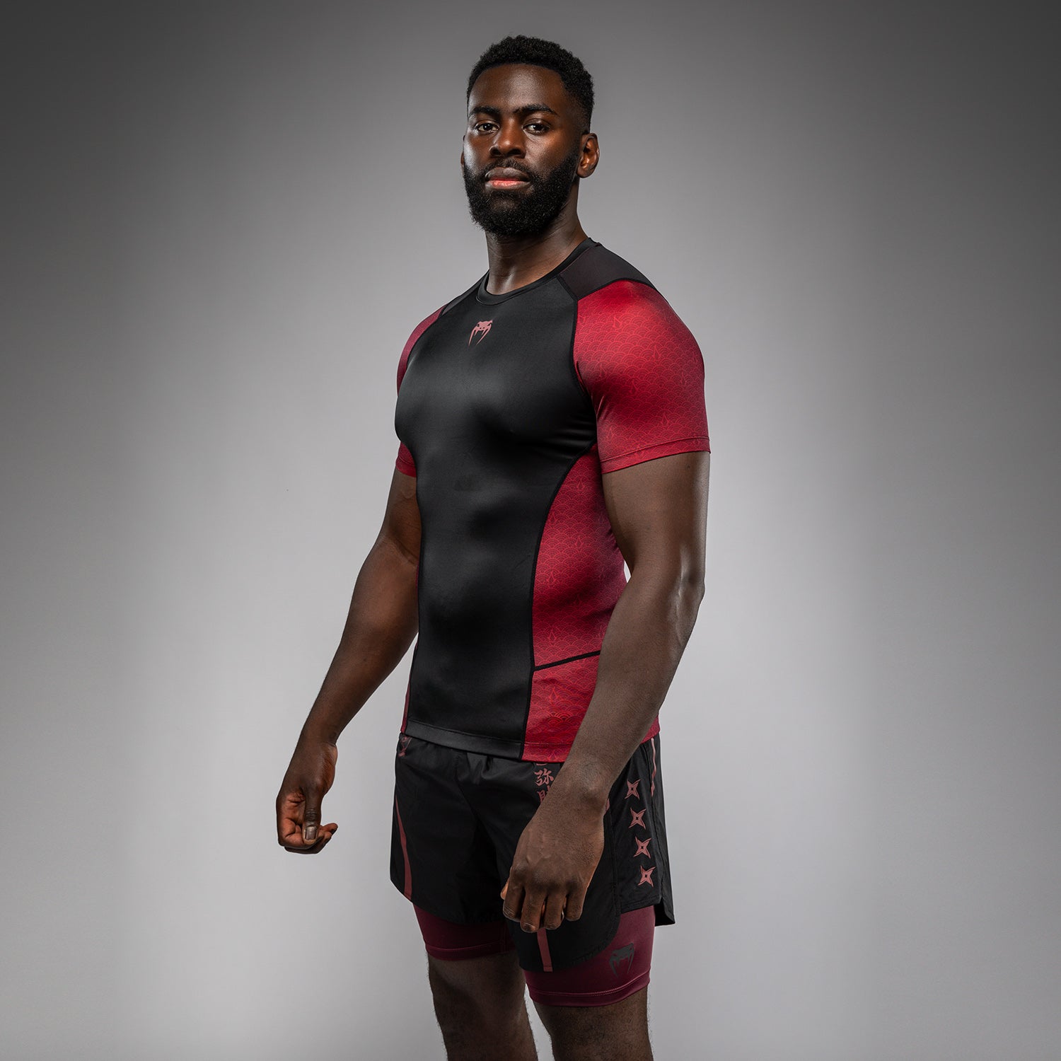 Venum x Assassin’s Creed Shadows Men’s Short Sleeve Rashguard - Burgun ...