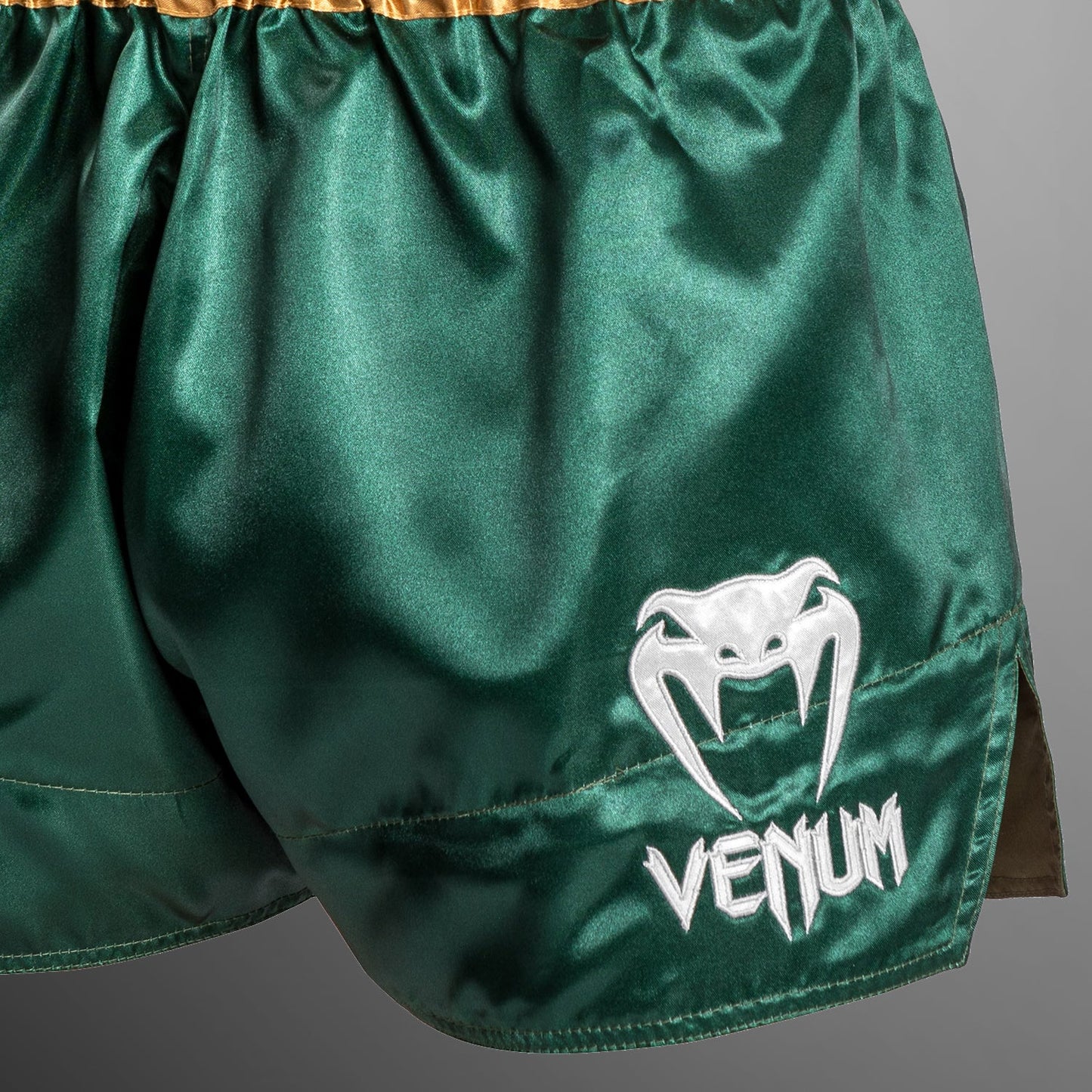 Venum Classic Muay Thaï Short - Green/Gold/White